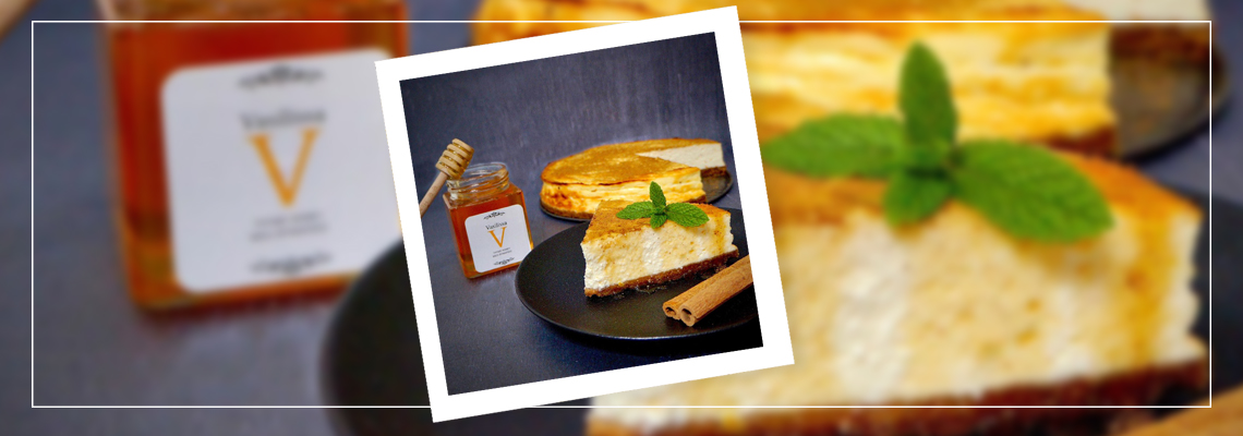 Συνταγή για Ελληνικό τσιζκέικ µε φρέσκια µυζήθρα και µέλι Vasilissa